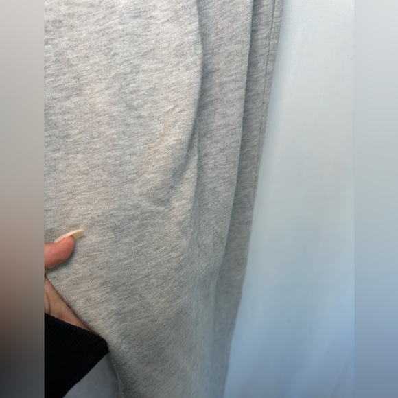 Aritzia Wilfred Free Grey Free Lounge Lo-Rise Sweatpant Size Medium - Picture 5 of 7